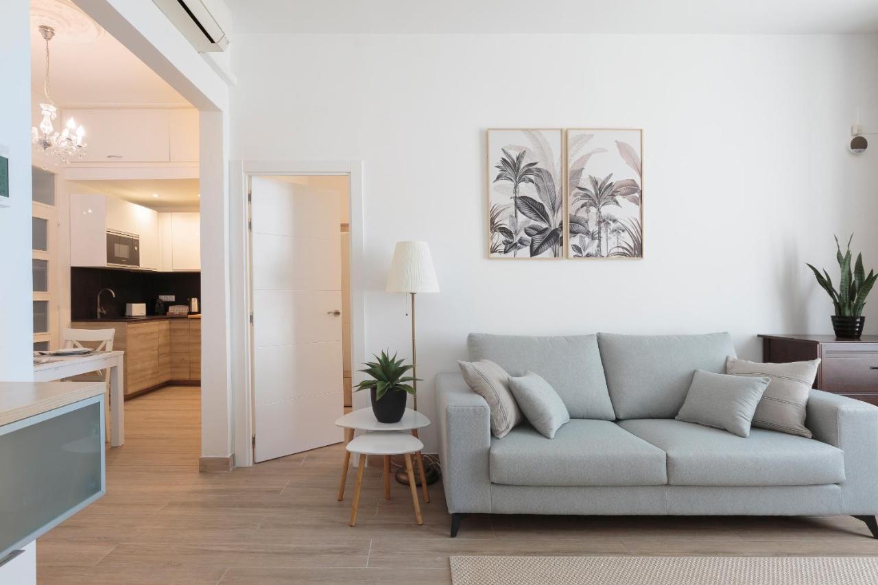 Sagrada Familia Apartment Barcelona Luaran gambar